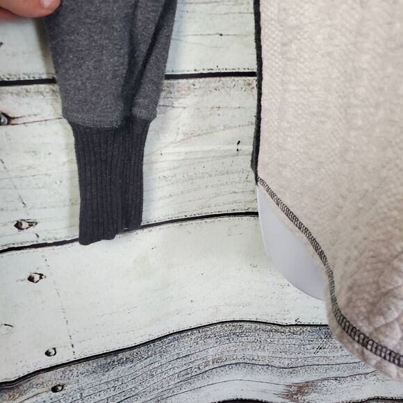 Maurices Gray Snap Neck Pullover Sweatshirt Size M Cable Knit Look Long Sleeve C - Picture 7 of 8